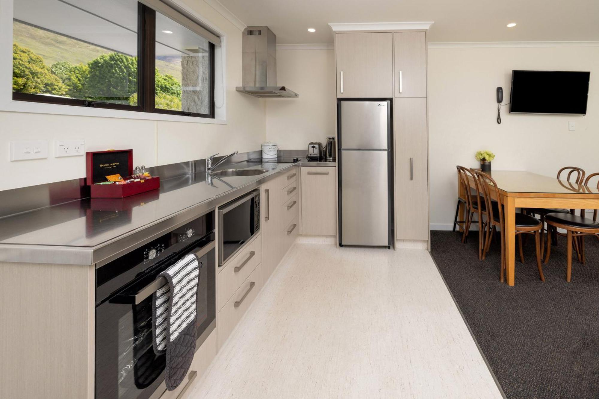 Wanaka Top 10 Holiday Park Bagian luar foto