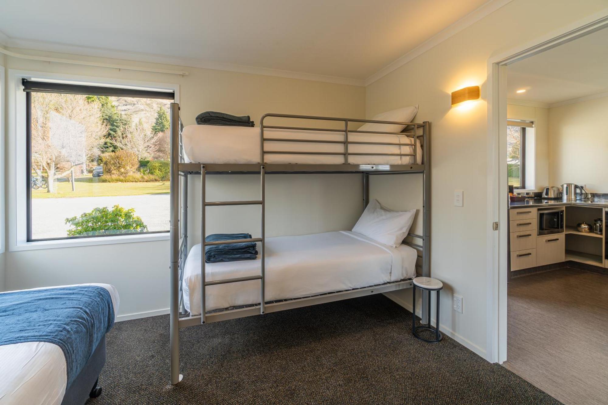 Wanaka Top 10 Holiday Park Bagian luar foto