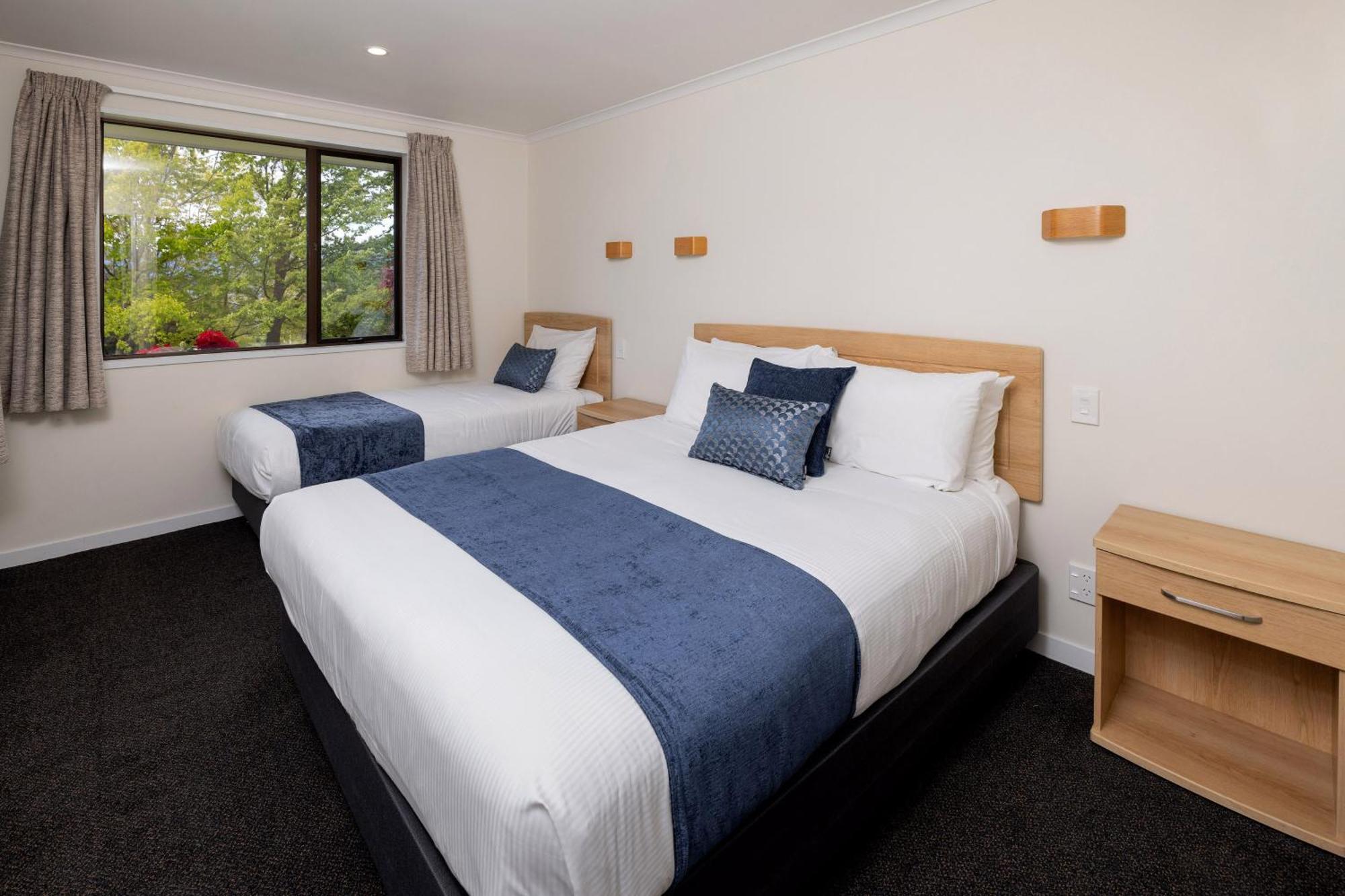 Wanaka Top 10 Holiday Park Bagian luar foto