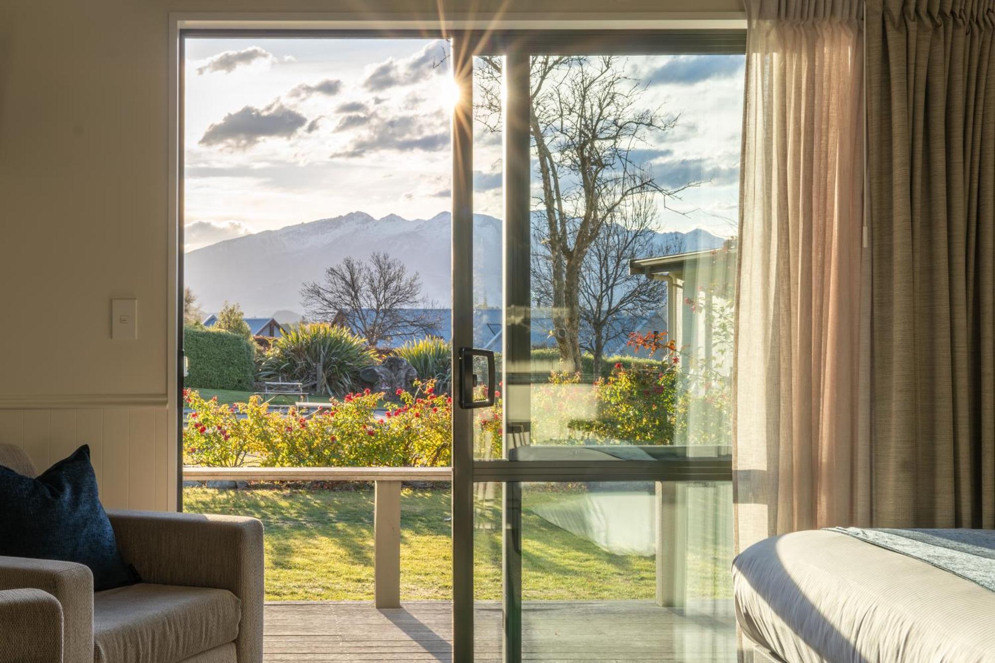Wanaka Top 10 Holiday Park Bagian luar foto