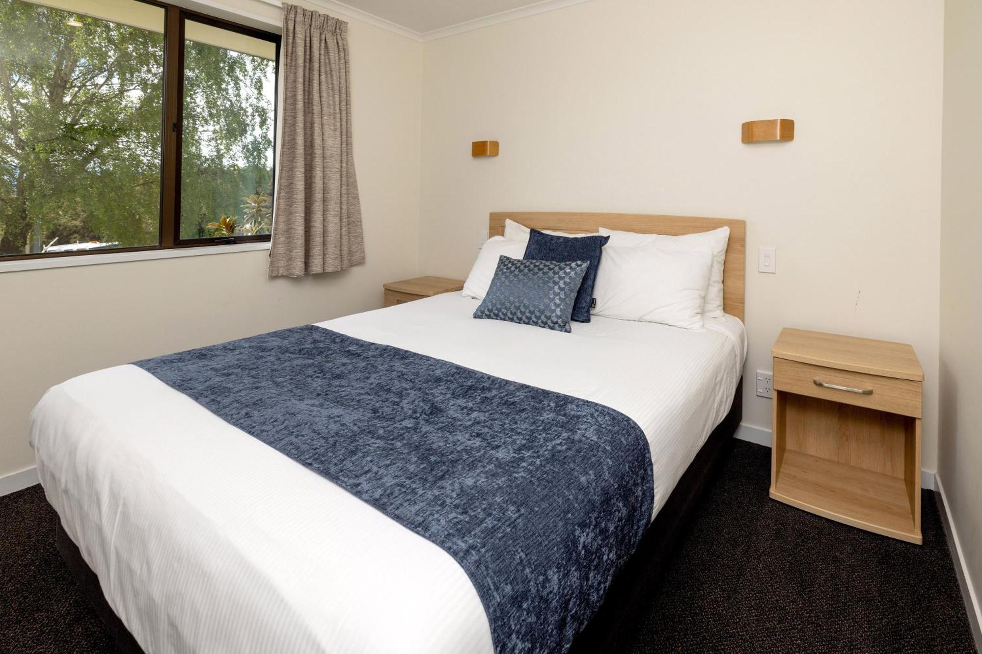 Wanaka Top 10 Holiday Park Bagian luar foto