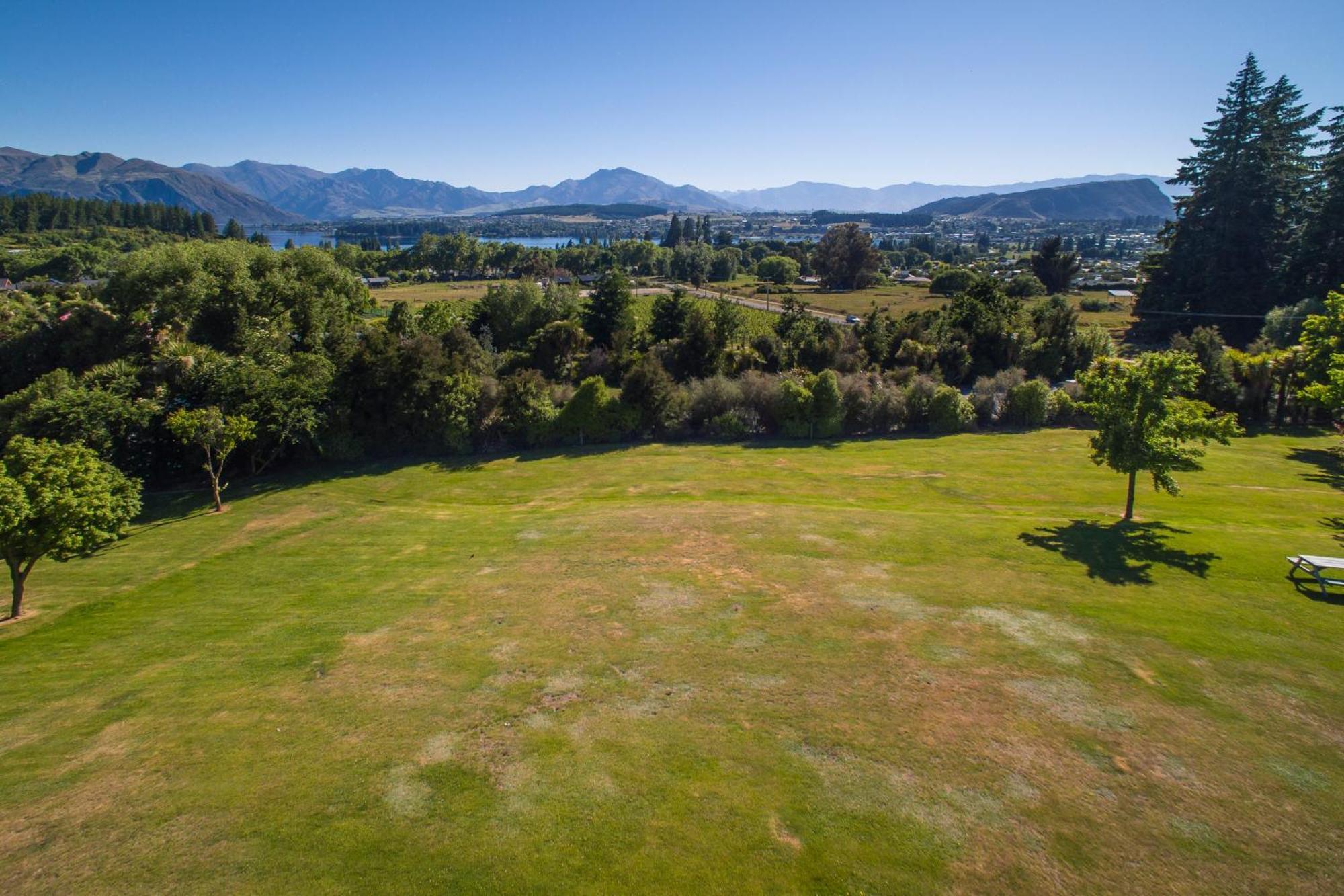 Wanaka Top 10 Holiday Park Bagian luar foto