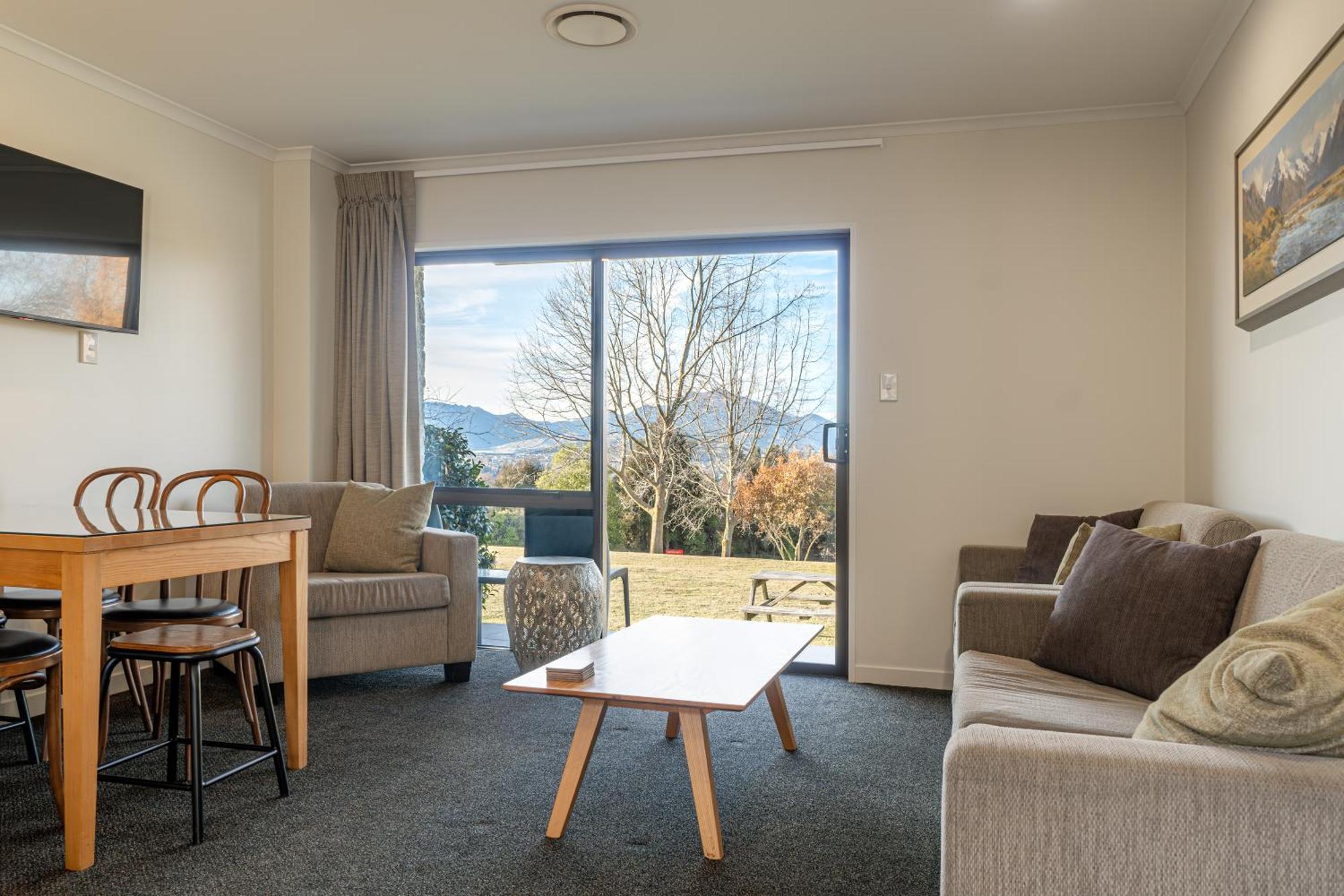 Wanaka Top 10 Holiday Park Bagian luar foto